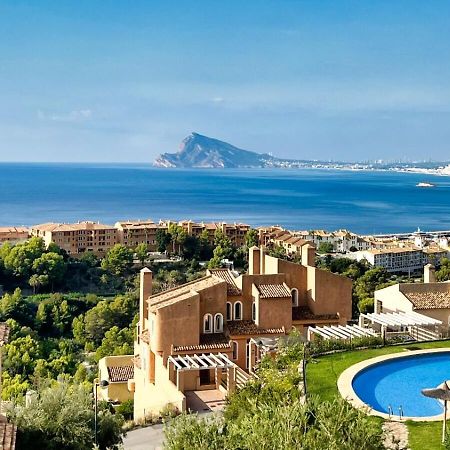 Charming Townhouse With Sea Views & Pool In Altea Βίλα Κάλπε Εξωτερικό φωτογραφία