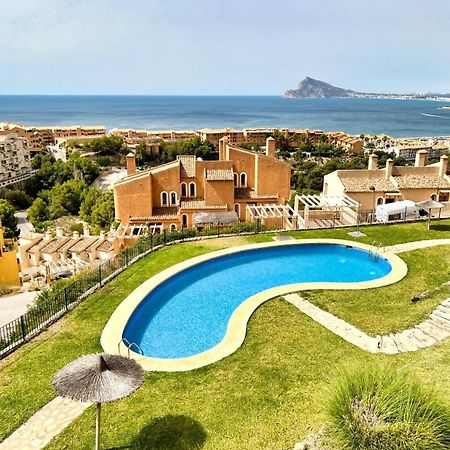 Charming Townhouse With Sea Views & Pool In Altea Βίλα Κάλπε Εξωτερικό φωτογραφία