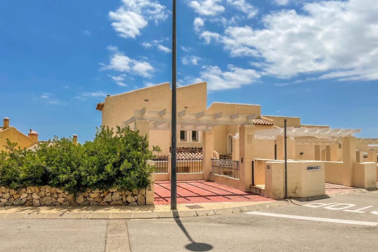 Charming Townhouse With Sea Views & Pool In Altea Βίλα Κάλπε Εξωτερικό φωτογραφία