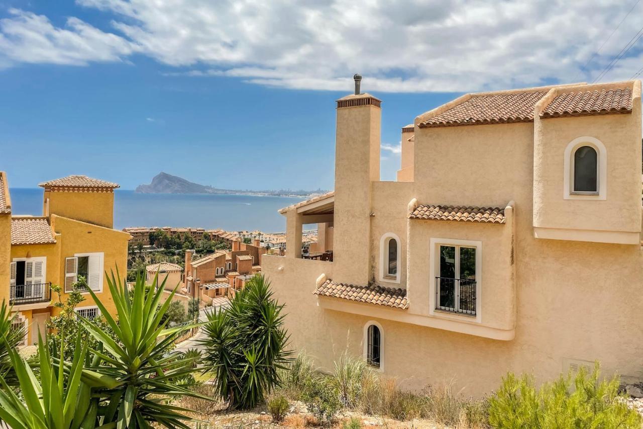 Charming Townhouse With Sea Views & Pool In Altea Βίλα Κάλπε Εξωτερικό φωτογραφία