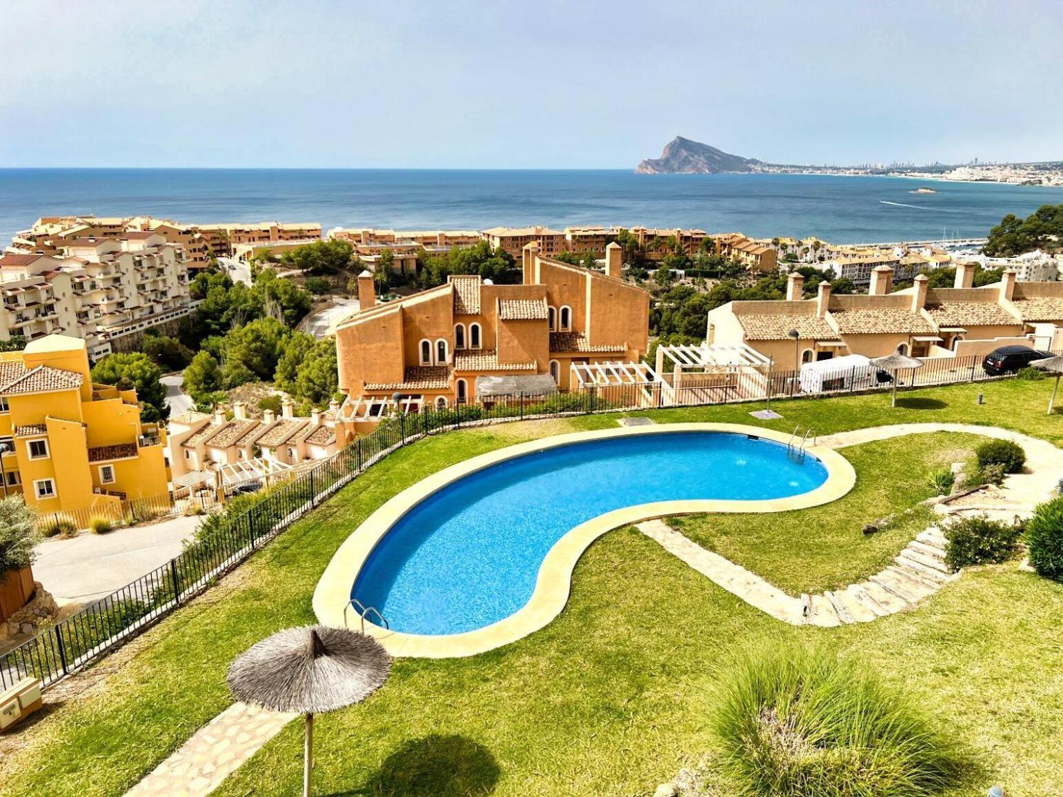 Charming Townhouse With Sea Views & Pool In Altea Βίλα Κάλπε Εξωτερικό φωτογραφία